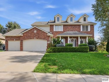 5627 N 160 Avenue, Omaha, NE 68116