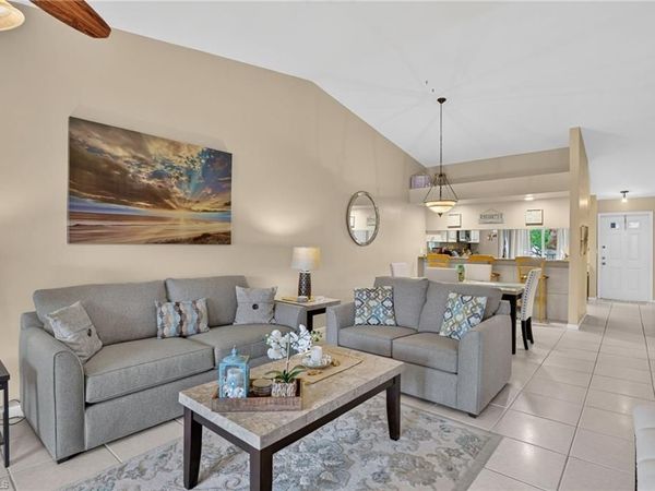 4060 Ice Castle WAY, Unit 10, NAPLES, FL 34112