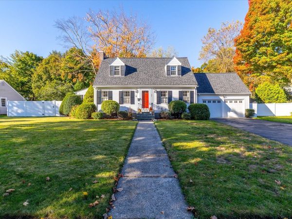 57 Forest St, Worcester, MA 01609