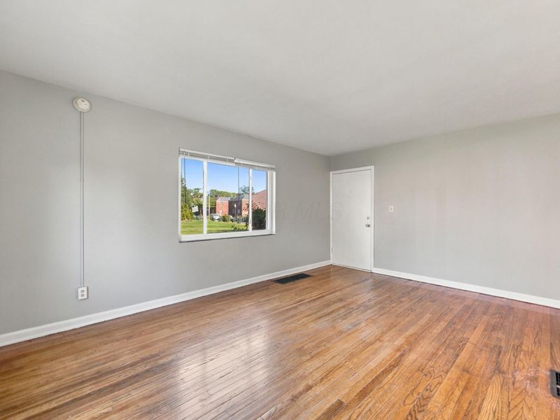81 N Hampton Road, Columbus, OH 43213 Photo 11