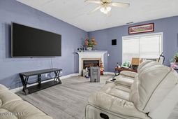 789 Lloyd Court  photo 4