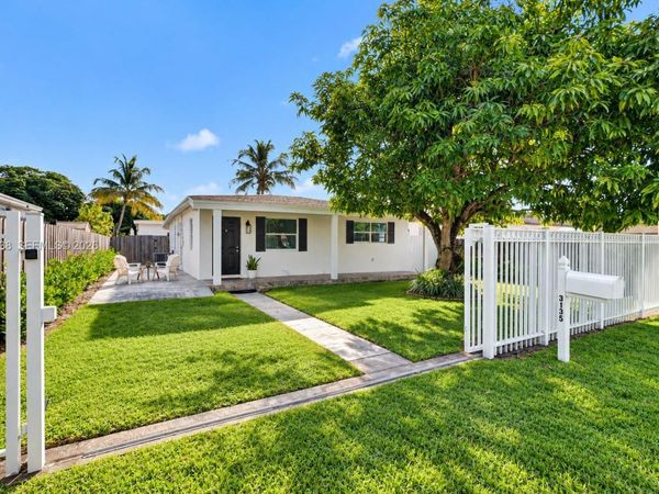 3135 SW 64th Ave , Miami, FL 33155