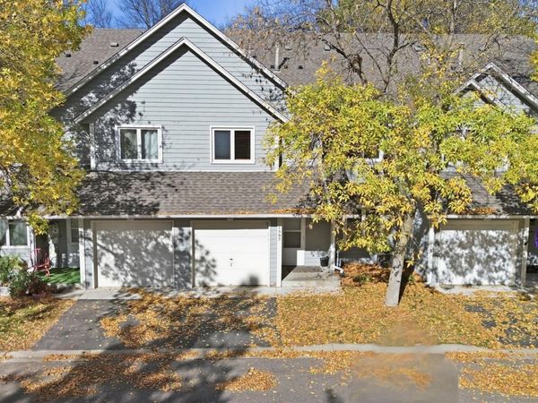 1505 Millpond Court , Chaska, MN 55318