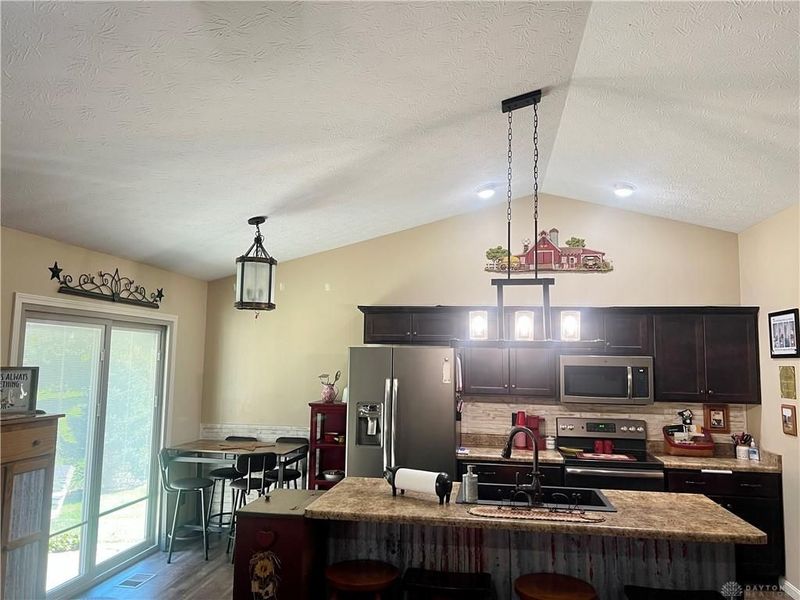 110 Silver Oak Court, Carlisle, OH 45005 Photo 12