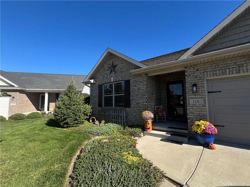 110 Silver Oak Court, Carlisle, OH 45005 Photo 2