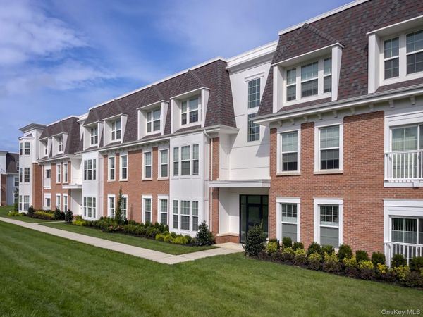 91305 E Hoffman Avenue , Unit 91-305, Lindenhurst, NY 11757