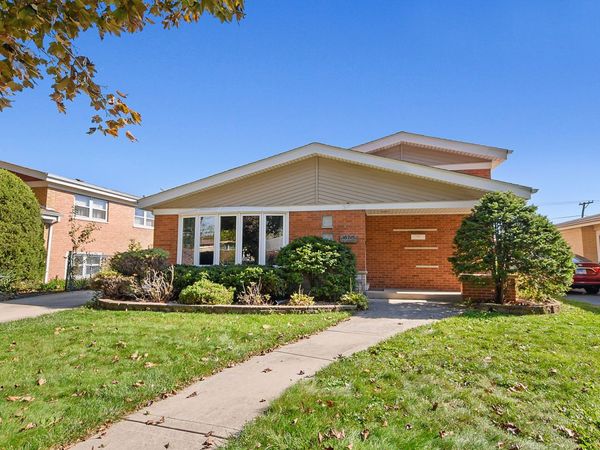 10715 Lavergne Avenue , Oak Lawn, IL 60453