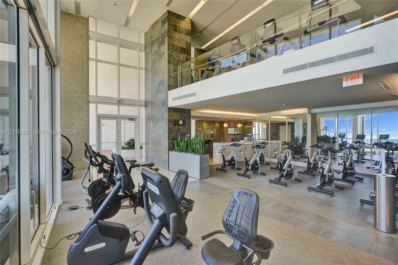 18201 Collins Ave, Unit 3402, Sunny Isles Beach, FL 33160 Photo