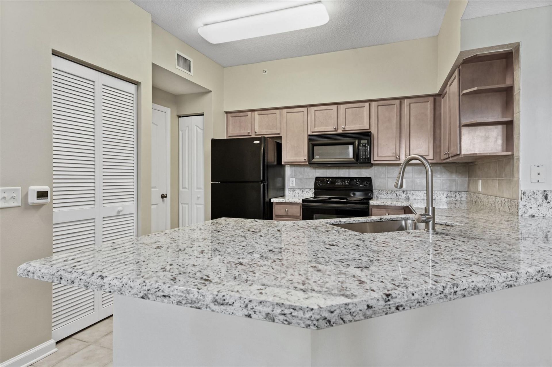 9905 Baywinds Drive, Unit 2104, West Palm Beach, FL 33411 Photo