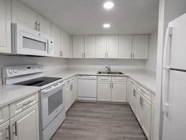 17350 NW 68th Avenue, Unit 400-308, Hialeah, FL 33015
