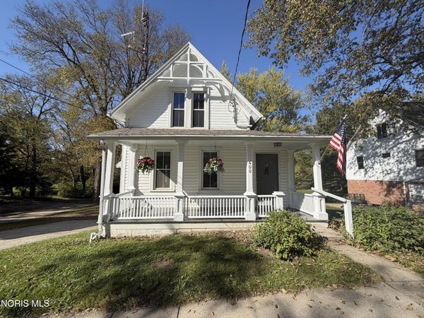 600 Holgate Avenue , Defiance, OH 43512