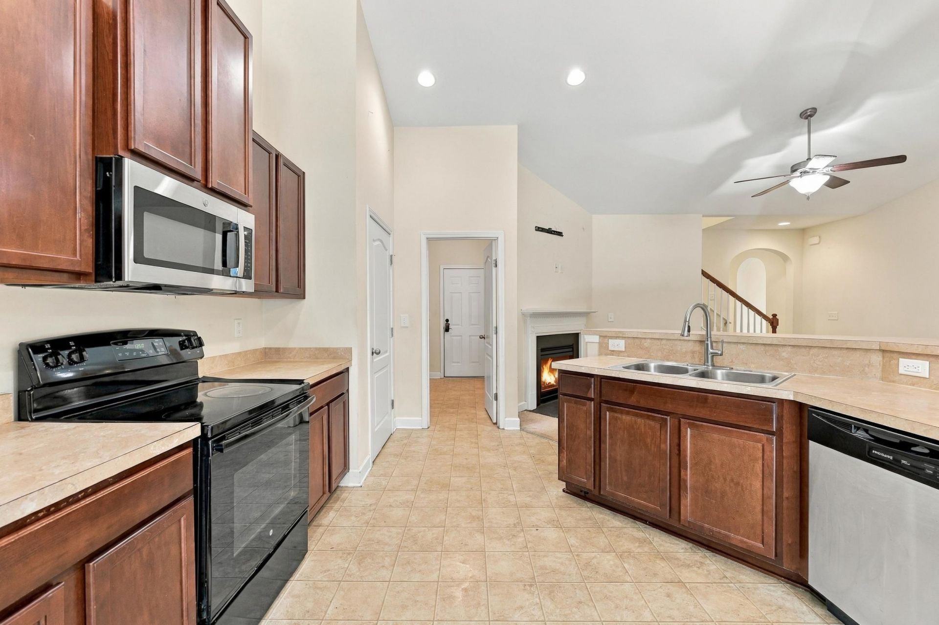 197 Ridge Point Dr.  Photo 16