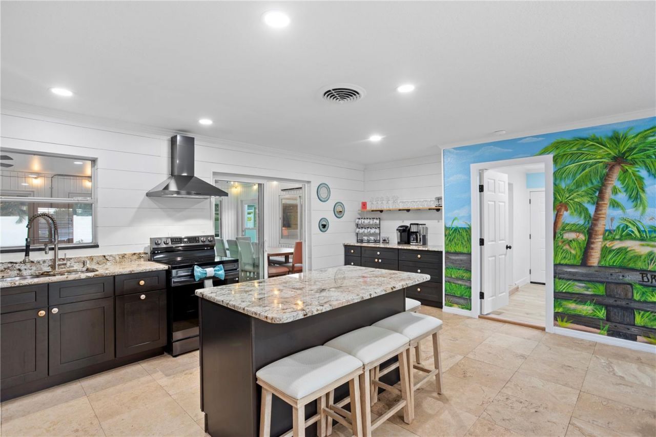 5419 1st Avenue W, Bradenton, FL 34209 Photo