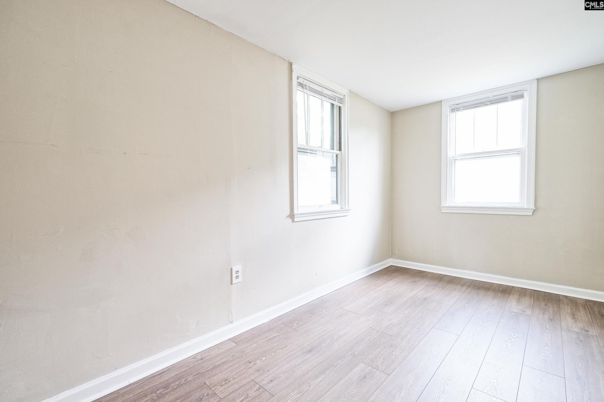 920 Berry St  Photo 12