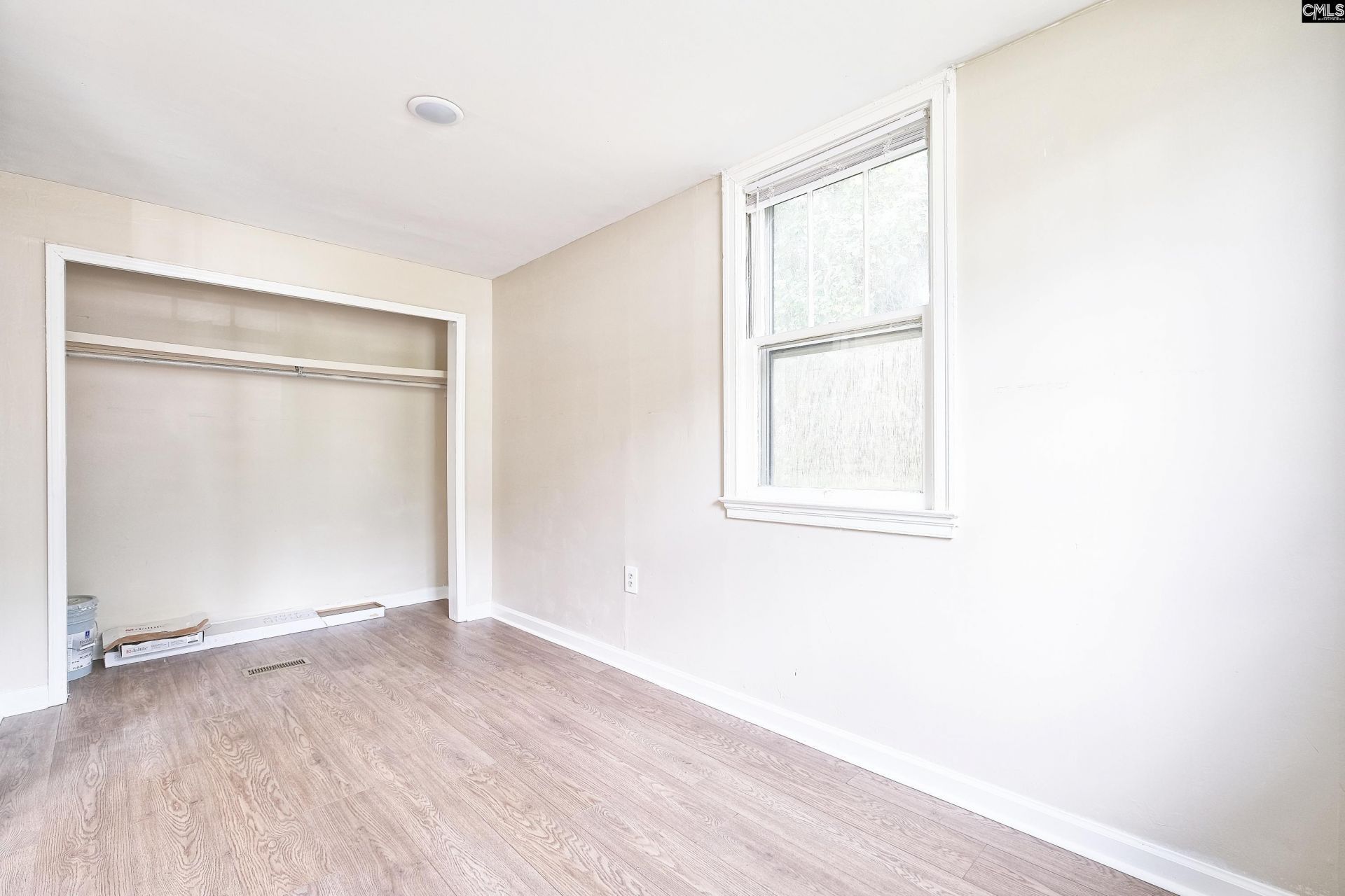 920 Berry St  Photo 14
