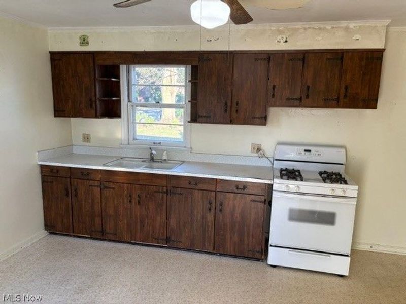 1839 9th Street SW, Akron, OH 44314 Photo 3