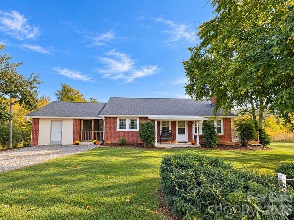 683 McDaniel Road, Lake Lure, NC 28746