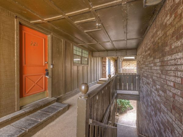 2224 S Boston Avenue , Unit 221, Tulsa, OK 74114
