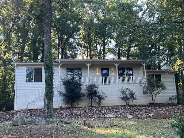 562 Hidden Hills Court , Marietta, GA 30066
