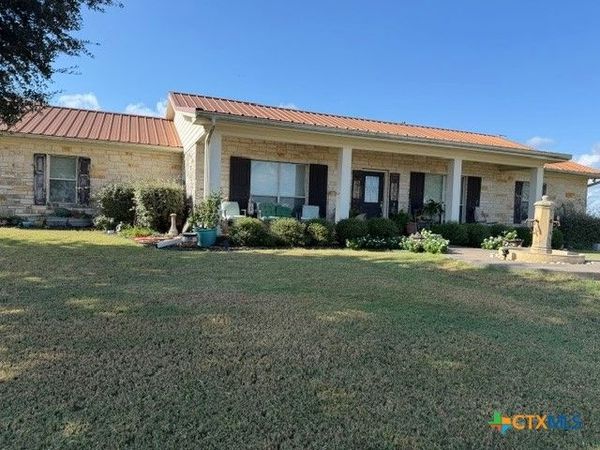 1501 Starlight Road , Cameron, TX 76520