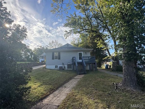 2929 Alger Avenue , Bel Ridge, MO 63121