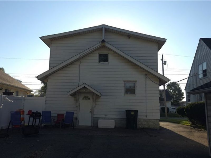 1570 Edgehill Avenue SE, Warren, OH 44484 Photo 2