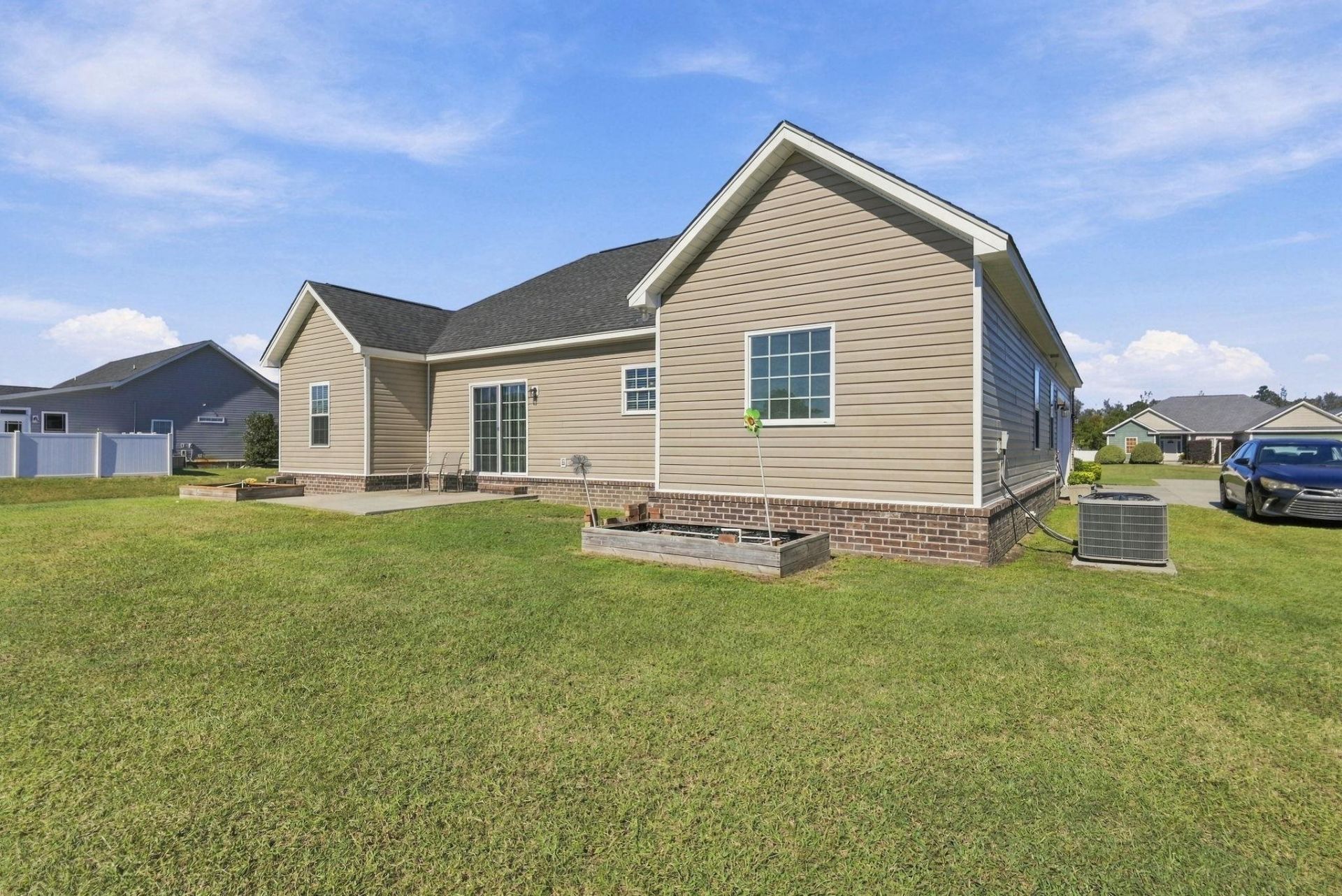 188 High Meadow Ln.  Photo 4