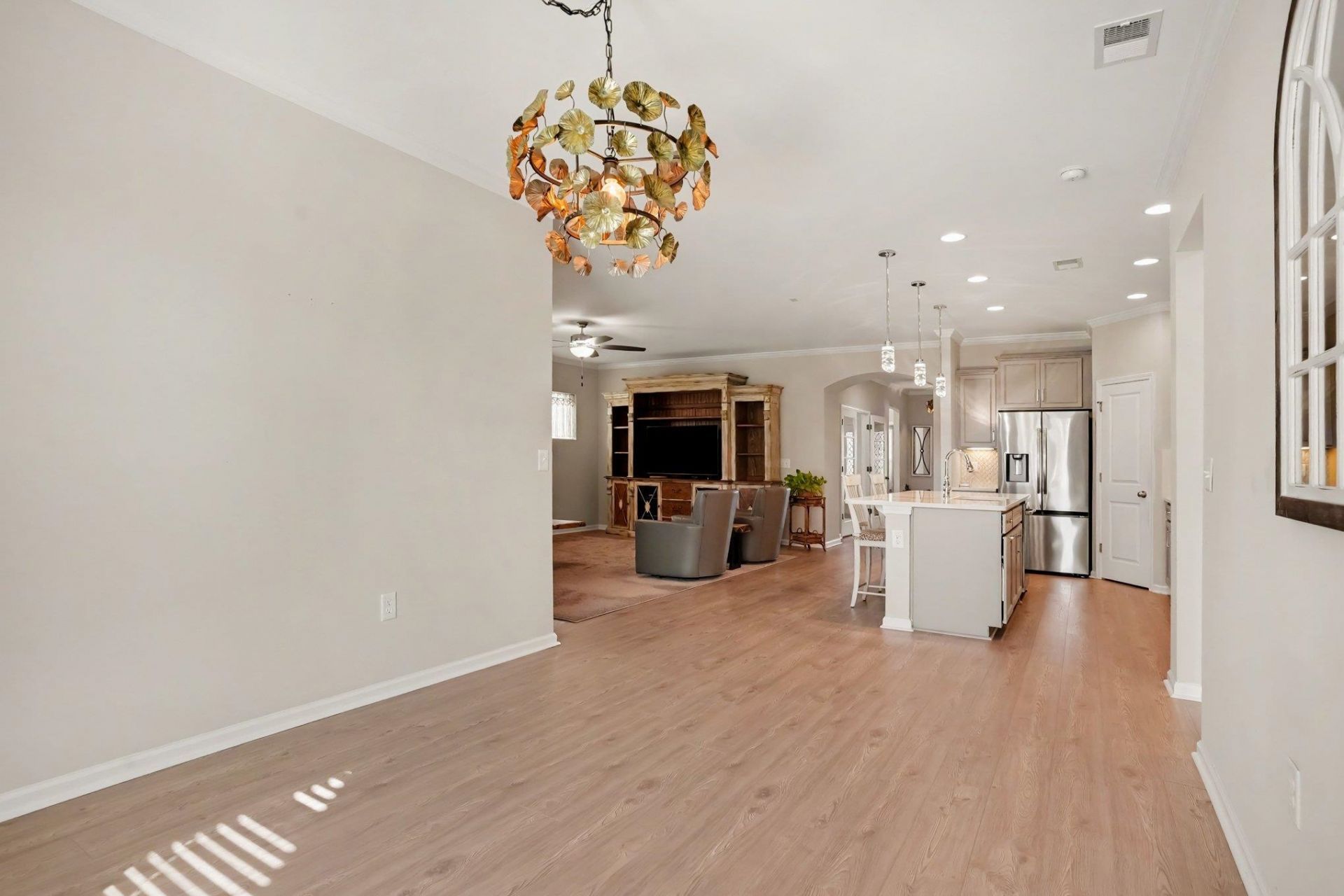 6578 Sabbioni St. Photo 12