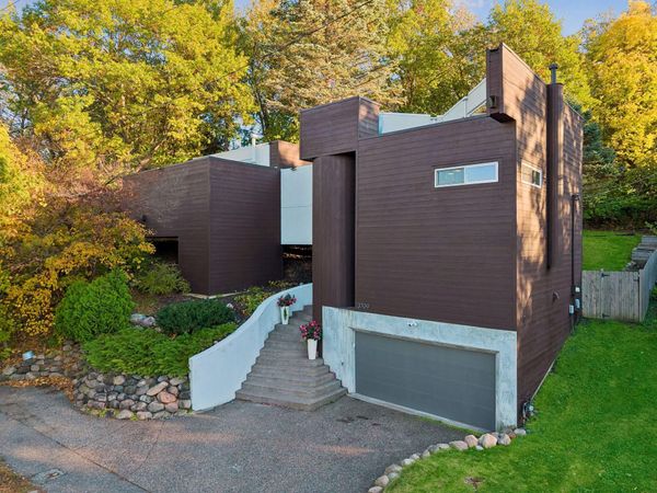 3709 Cedar Lake Road S, Minneapolis, MN 55416