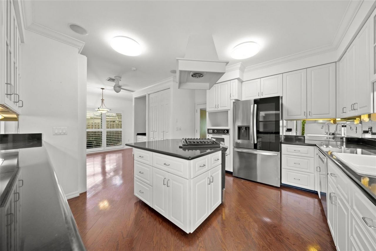 1714 South Drive , Sarasota, FL 34239 Photo