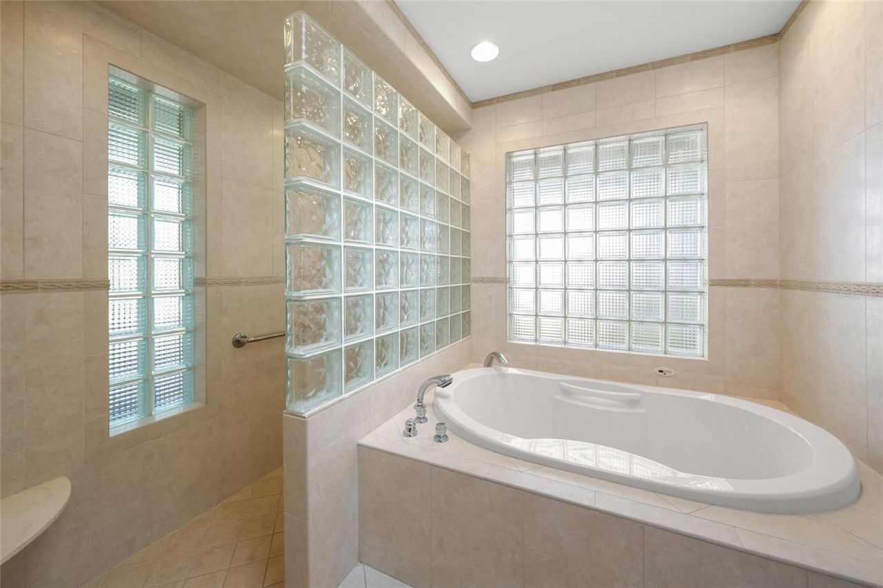 1714 South Drive , Sarasota, FL 34239 Photo