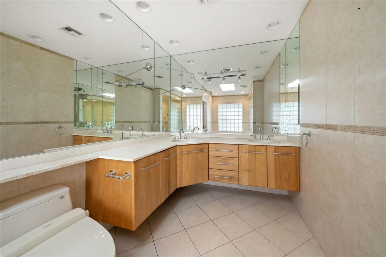 1714 South Drive , Sarasota, FL 34239 Photo