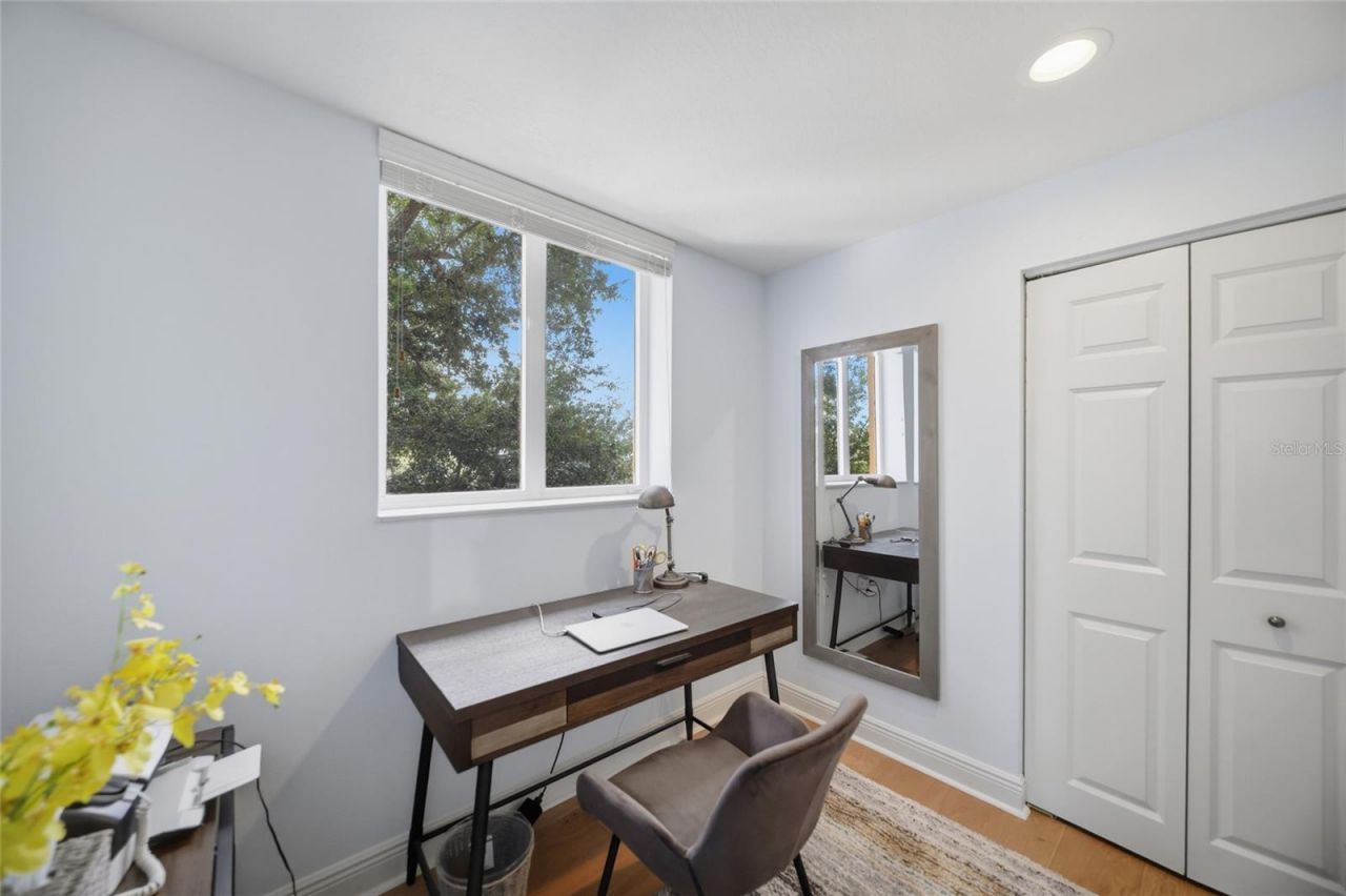 800 N Tamiami Trail, Unit 201, Sarasota, FL 34236 Photo