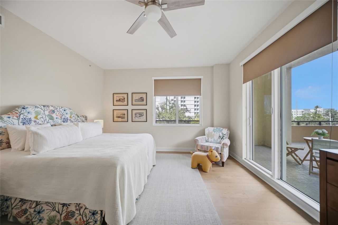 800 N Tamiami Trail, Unit 201, Sarasota, FL 34236 Photo