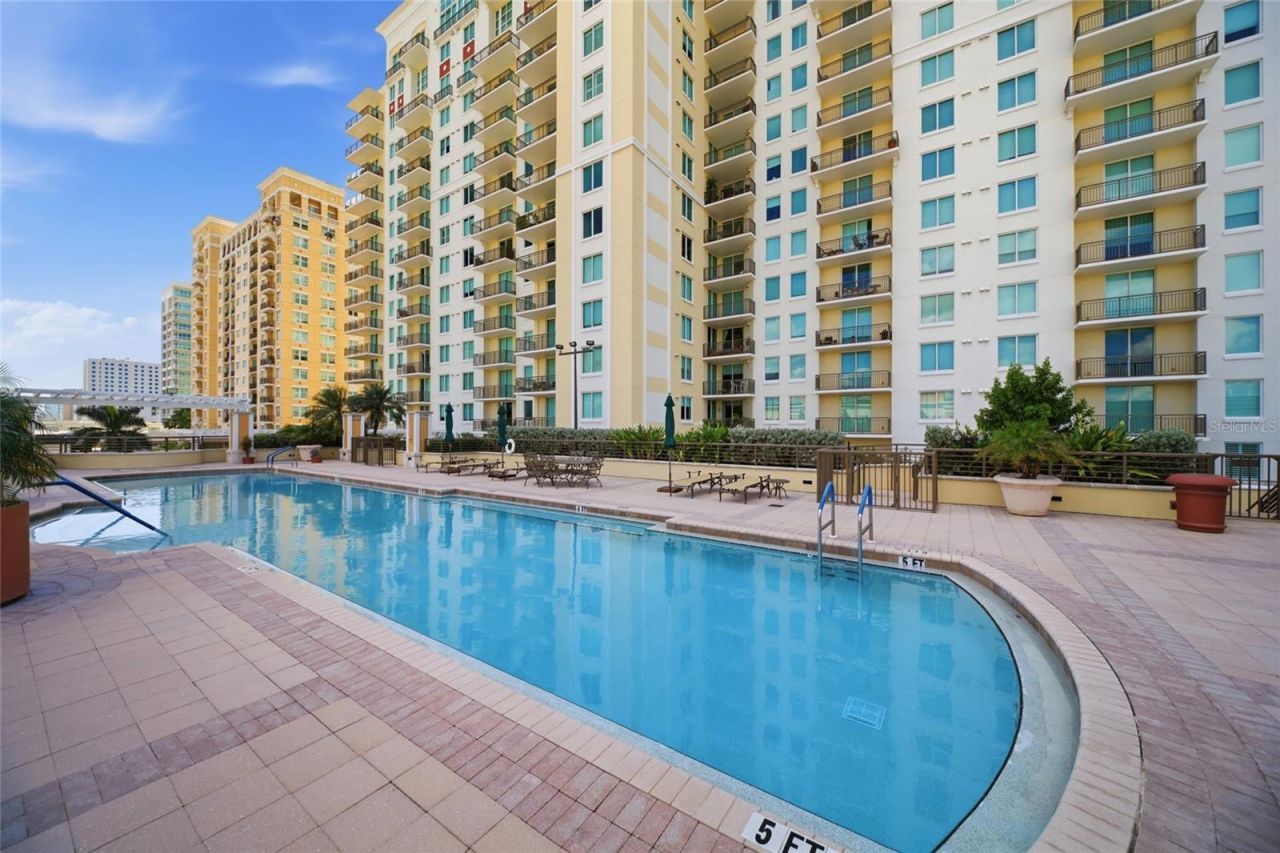 800 N Tamiami Trail, Unit 201, Sarasota, FL 34236 Photo