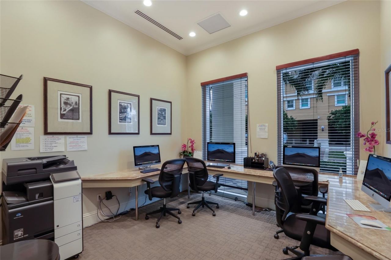 800 N Tamiami Trail, Unit 201, Sarasota, FL 34236 Photo