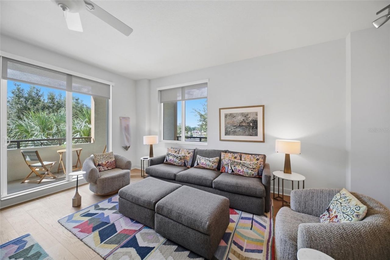 800 N Tamiami Trail, Unit 201, Sarasota, FL 34236 Photo