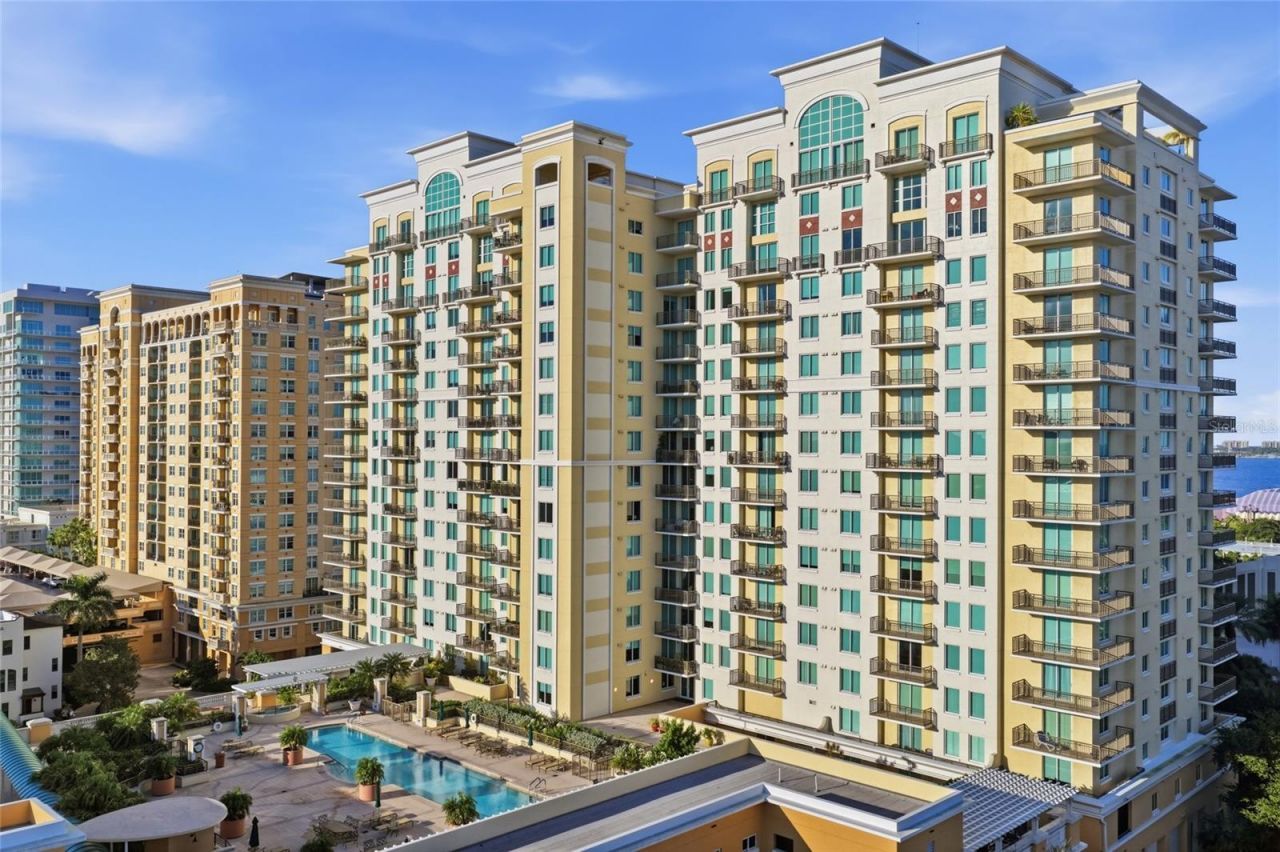 800 N Tamiami Trail, Unit 201, Sarasota, FL 34236 Photo