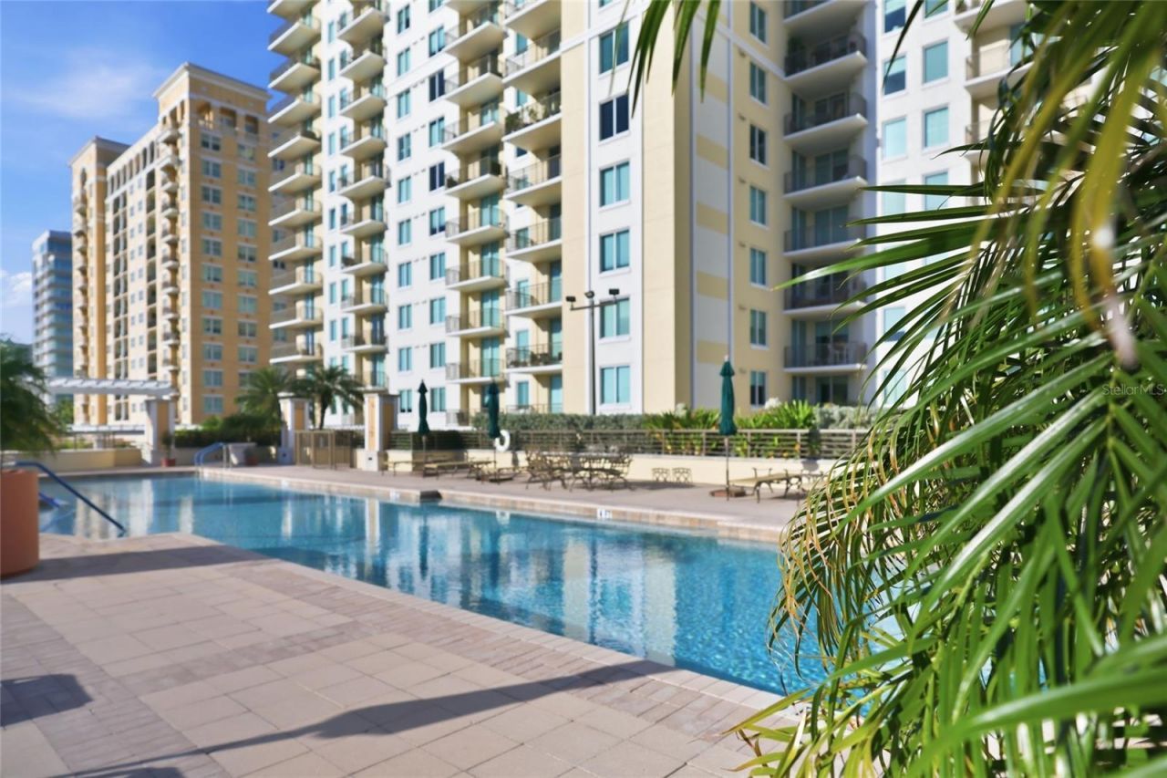 800 N Tamiami Trail, Unit 201, Sarasota, FL 34236 Photo