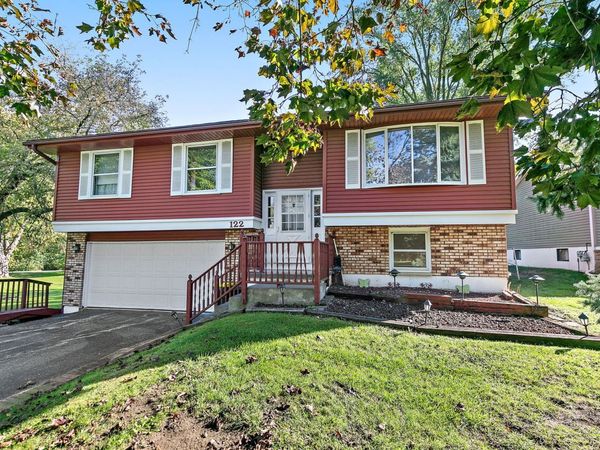 122 Indian Trail , Lake In The Hills, IL 60156