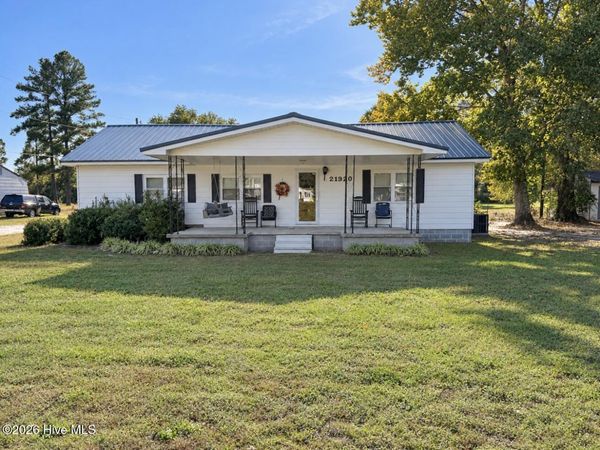 21920 Bunch Road , Laurel Hill, NC 28351