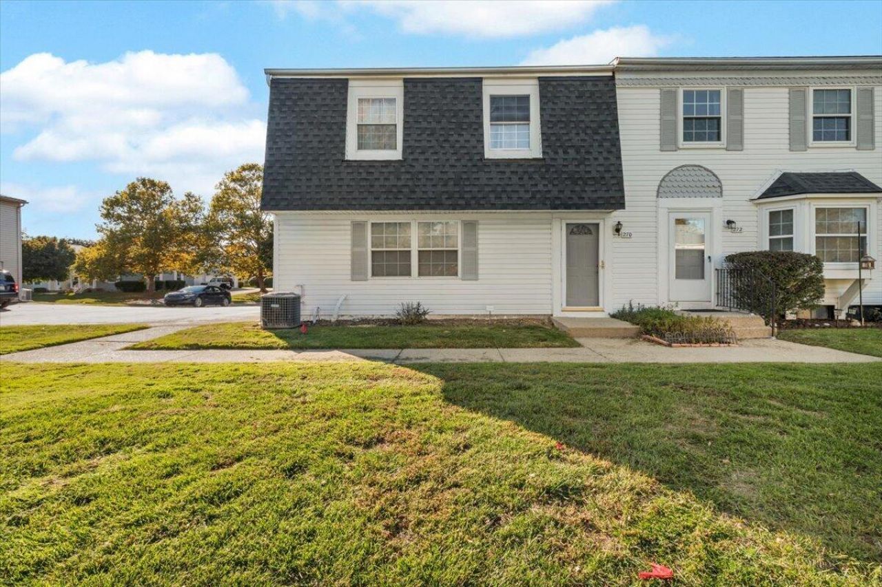 270 Aqueduct Drive, Walled Lake, MI 48390 Main Photo
