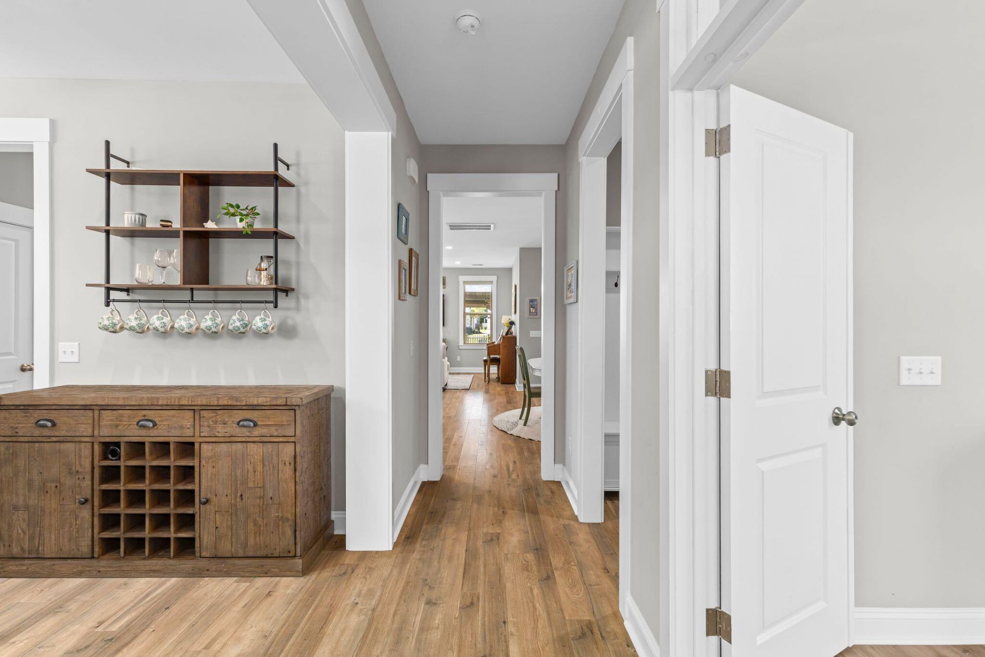 2199 Kemmerlin Street Photo 15