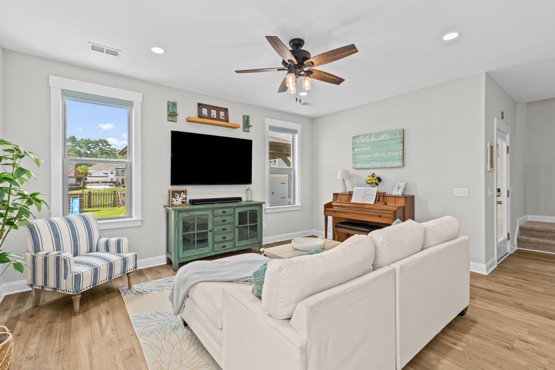 2199 Kemmerlin Street Photo 23