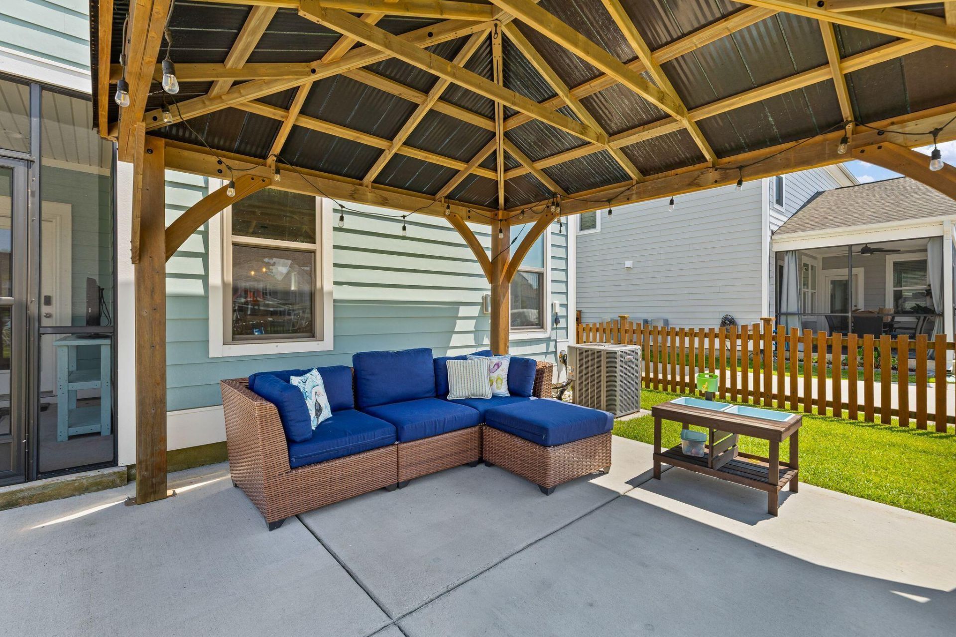 2199 Kemmerlin Street Photo 45