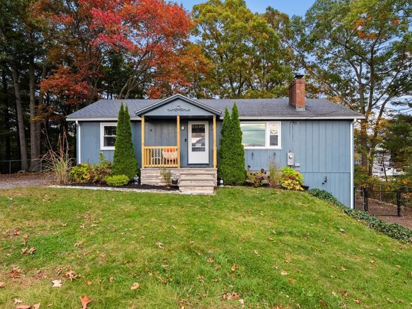 78 Cliff Drive, Freetown, MA 02702