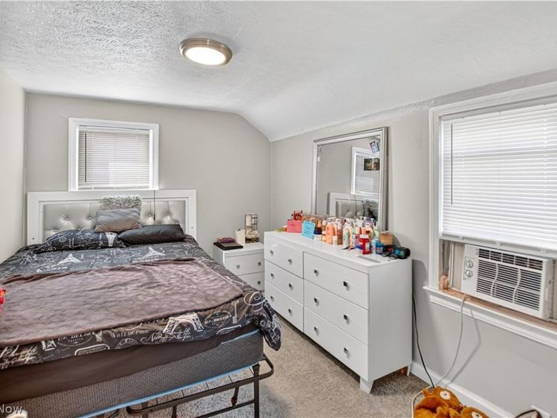 15715 Glendale Avenue, Cleveland, OH 44128 Photo 12
