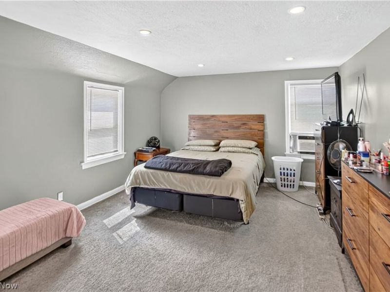 15715 Glendale Avenue, Cleveland, OH 44128 Photo 9