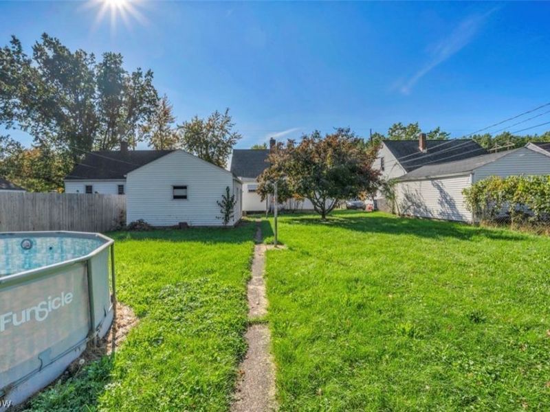 1755 E 36th Street, Lorain, OH 44055 Photo 32