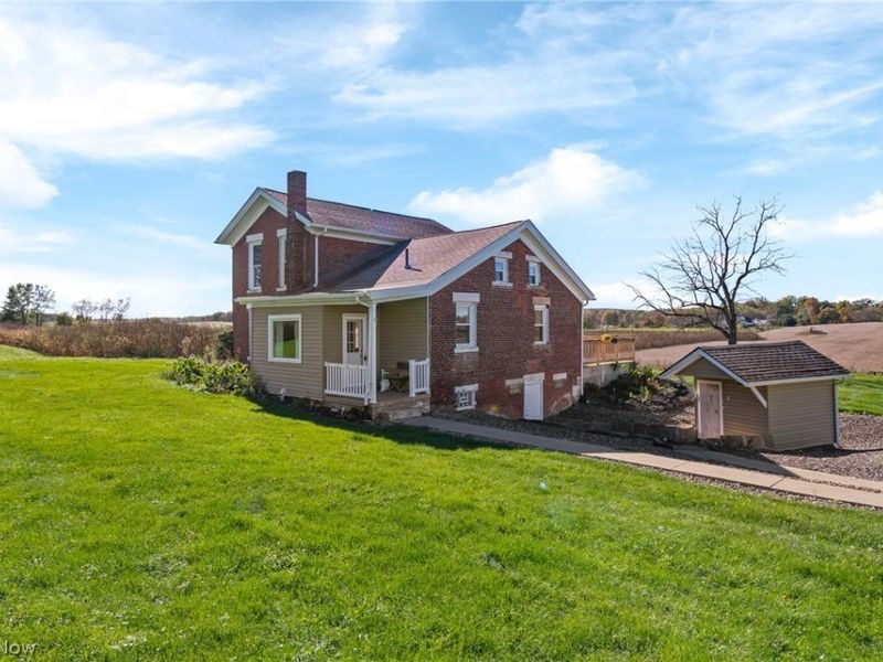7385 Kemary Avenue SW, Navarre, OH 44662 Photo 5